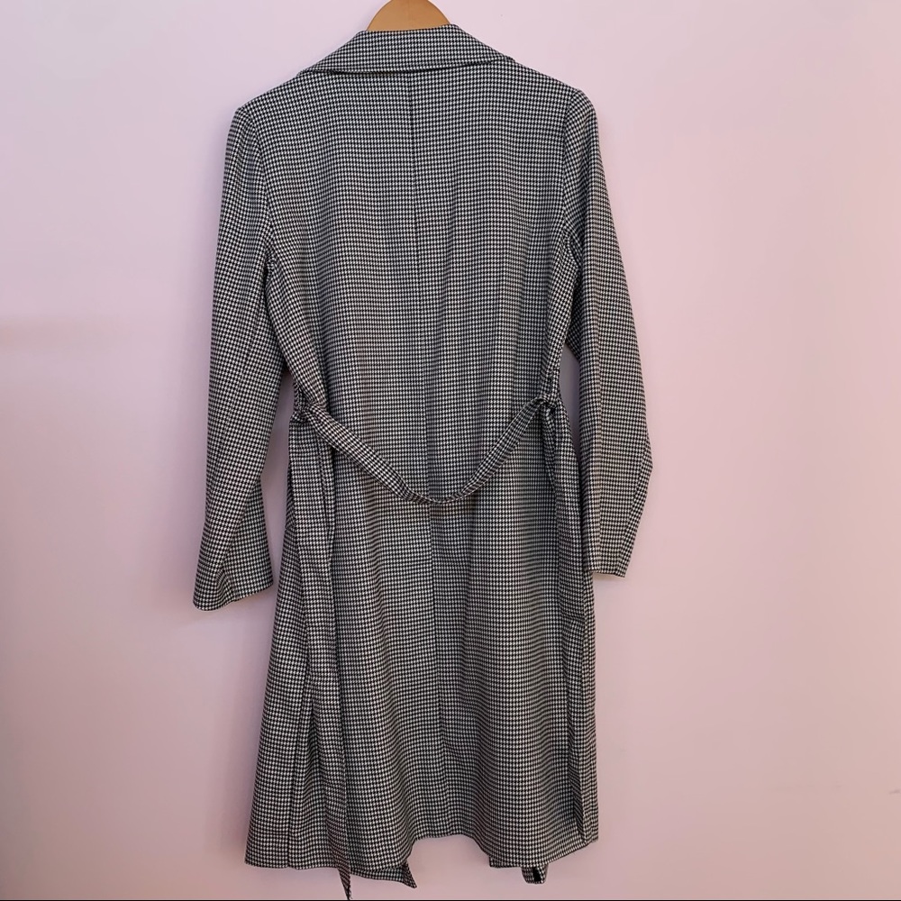 Kensie Houndstooth Trench Coat, Medium - Picture 7 of 9